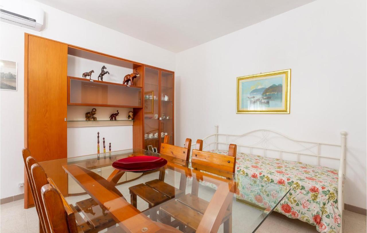 Lovely Apartment In Carovigno With Kitchen Exteriör bild